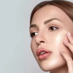 Beauty Tips: ముఖానికి ఫౌండేషన్ అప్లై చేస్తున్నారా.. అయితే ఈ టిప్స్ మీ కోసమే !