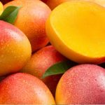 Mangoes: తినే ముందు మామిడి పండ్లను నీటిలో నానబెట్టండి.. లేదంటే ప్రమాదంలో పడతారు !