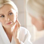 Skin Care at 40s: 40 ఏళ్లలో యంగ్ లుకింగ్.. ఏ విధంగా..?