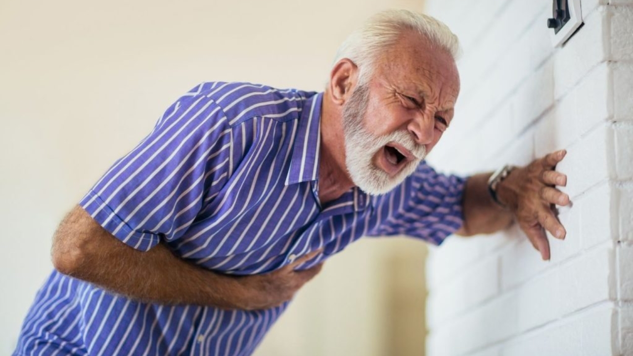 Cardiophobia Symptoms : గుండెపోటు వస్తుందనే భయంగా ఉందా.. అయితే జాగ్రత్త!