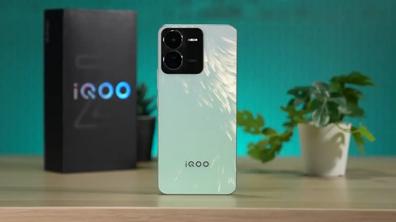 iQOO Z9 5G at Rs 750: మైండ్ బ్లోయింగ్.. జస్ట్ రూ.750కే iQOO 5G ఫోన్!