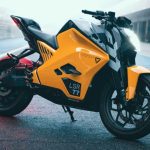 Ultraviolette F77 Mach 2 : అల్ట్రావయోలెట్ మ్యాక్ 2 బుకింగ్స్ స్టార్ట్.. ఈ బైక్ రెండు ట్రక్కులను లాగగలదు!