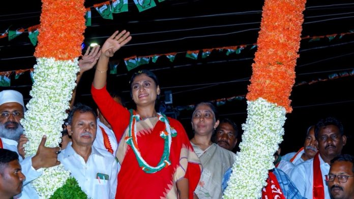 YS Sharmila Fire On CM Jagan