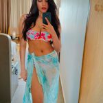 Malavika Mohanan: హాట్ ఫోజులతో పిచ్చెక్కిస్తున్న.. మలయాళి బ్యూటీ మాళవిక మోహనన్