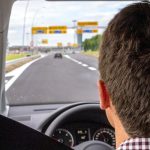 Left-Hand Driving : దేశంలో రోడ్డుకు ఎడమవైపు కార్లు ఎందుకు నడుస్తాయి..?