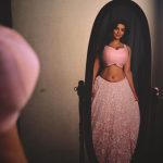 Anveshi Jain: అద్దంలో అన్వేషి అందాలు.. చూస్తే మతి పోవాల్సిందే
