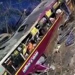 Tamilnadu Bus Accident : లోయలో పడిన బస్సు.. నలుగురు మృతి, 45 మందికి గాయాలు