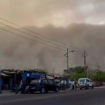 Dust Strom : దుమ్ము తుఫాను.. ఇద్దరు మృతి.. విమాన రాకపోకలు నిలిపివేత