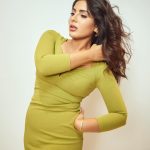 Samyuktha Menon Latest Photos: కిర్రాక్ పోజులతో కేకపుట్టిస్తున్న.. సంయుక్త మీనన్!