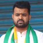 Prajwal Revanna Case Update: తుపాకీతో బెదిరించి కామవాంఛ తీర్చుకున్నాడు.. రేవణ్ణపై జేడీఎస్ కార్యకర్త ఫిర్యాదు!