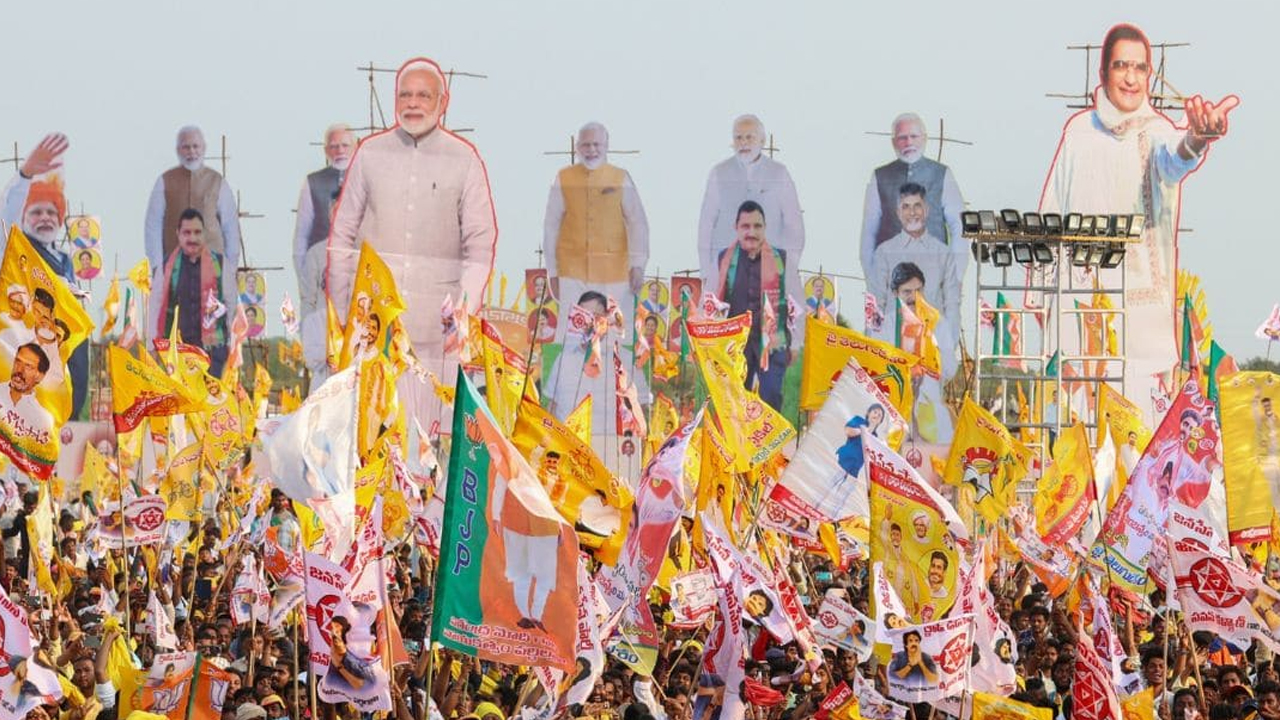 Lok Sabha Results: యూపీలో షాకింగ్ ఫలితాలు.. బీజేపీ మ్యాజిక్ పని చేయలేదా?