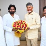 Pawan Kalyan: సచివాలయానికి డిప్యూటీ సీఎం పవన్ కల్యాణ్.. చంద్రబాబుతో భేటీ