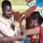 Viral Video: కాబోయే భర్త అని కూడా చూడలేదు.. పాపం పెళ్లి కొడుకును ఓ రేంజ్‌లో చితకొట్టేసింది