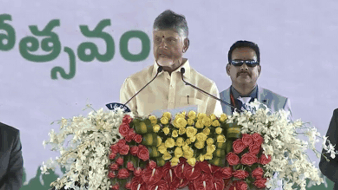 AP Chikki Bar Covers: ఏపీలో మారిన చిక్కీ కవర్లు.. జగనన్న గోరుముద్ద మాయం!