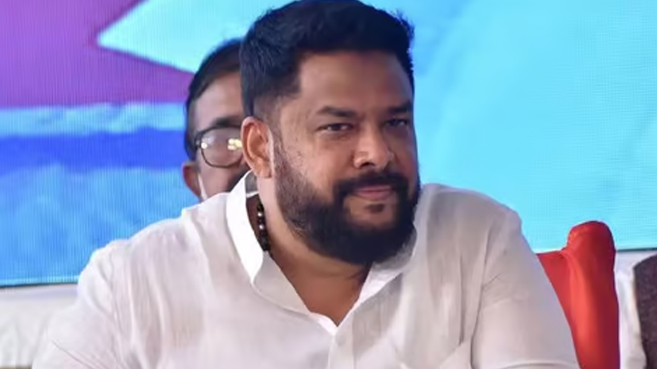 Minister B Nagendra Resigned: వందల కోట్ల అక్రమ నగదు బదిలీ ఆరోపణలు.. మంత్రి పదవికి రాజీనామా బి.నాగేంద్ర