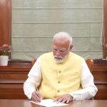 PM Modi First Sign: ప్రధానిగా బాధ్యతలు స్వీకరించిన మోదీ.. తొలిసంతకం ఆ ఫైల్ పైనే..!