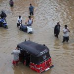 Srilanka Floods: శ్రీలంకను వణికిస్తున్న భారీ వర్షాలు.. ఒక్కరోజే 10మంది మృతి