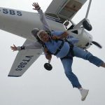 Gajendra Shekhawat Skydiving: స్కై డైవింగ్‌లో కేంద్రమంత్రి గజేంద్రసింగ్, ఆహా.. ఏమి అనుభూతి..!
