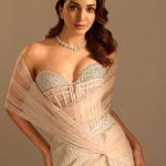 Kiara Advani: ముత్యాల డ్రెస్సులో మురిపిస్తున్న కియారా అద్వానీ