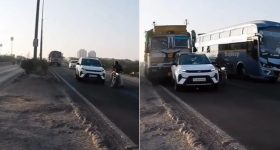 Shocking Videos: రాంగ్ రూట్లో బైక్ ప్రయాణం.. కొంచెంలో ఎంత పెద్ద ప్రమాదం తప్పిందో
