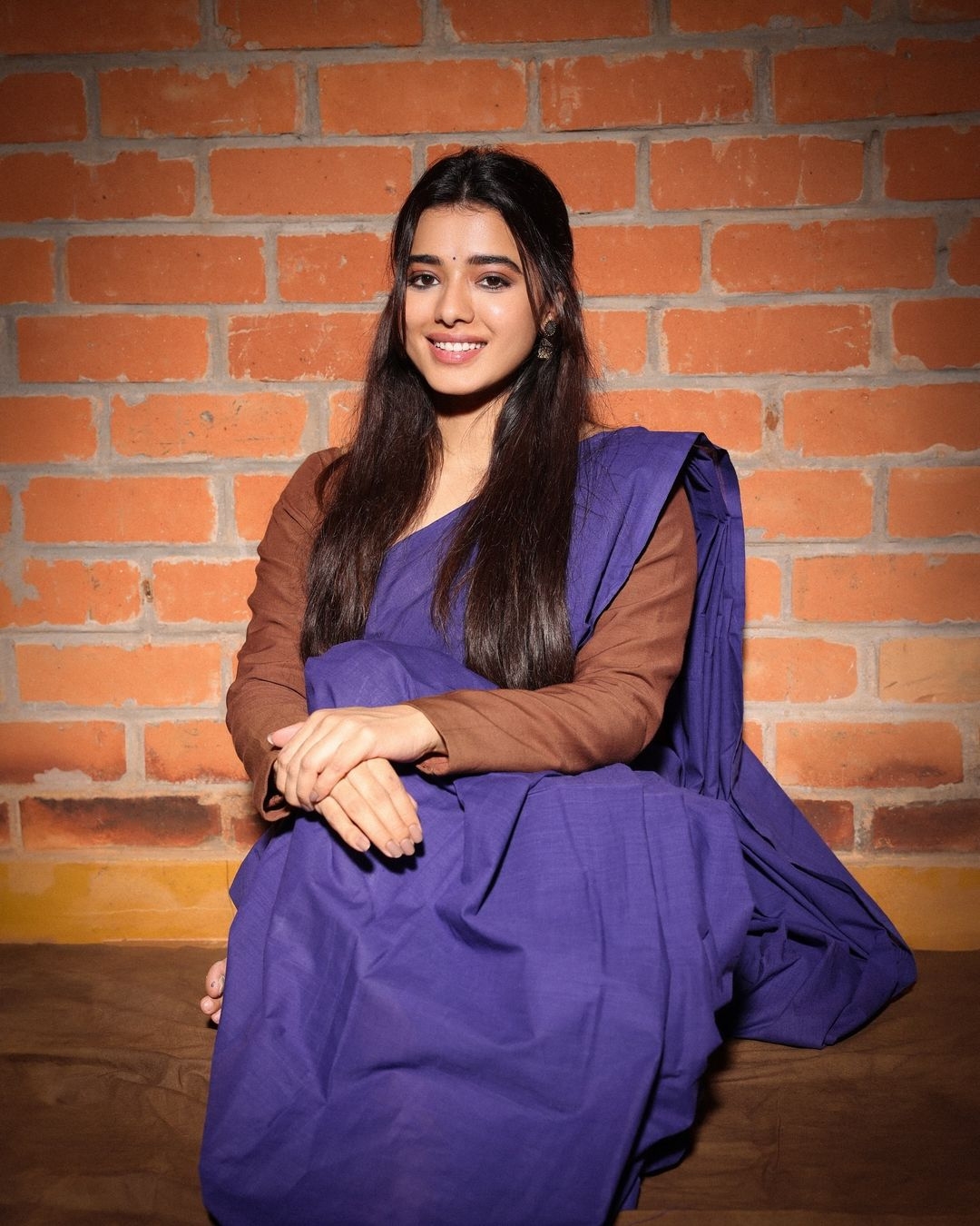 Ketika Sharma: అబ్బ.. చీరలో కేతిక ఏముంది గురూ, సొగసు చూడతరమా