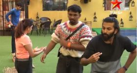 Bigg Boss 8 : నాగార్జున గారు... బిగ్ బాస్ అని కాదు... తెలుగు వర్షన్ WWE అని పేరు పెట్టాల్సింది..