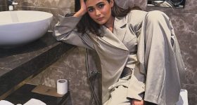 Shalini Pandey: అర్జున్ రెడ్డి భామ అరాచకం చూశారా..? బాత్రూమ్‌లో కూడా ఫొటోలకు ఫోజులిస్తూ..