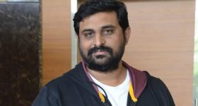 Plants For Home: ఈ మొక్కలు మీ ఇంట్లో ఉంటే సంపదకు లోటుండదు