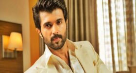 Siri Hanumanth: నాభి అందాలతో గిలిగింతలు పెడుతున్న సిరి హనుమంత్.. ఫోటోలు వైరల్..!