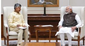 YSRCP-Congress: కాంగ్రెస్‌కు జంప్ అయిపోదామా.. వైసీపీలో లుకలుకలు, షర్మిలాతో సంప్రదింపులు?
