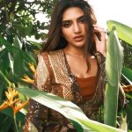 Sreeleela: చూపుల్తో గుచ్చి గుచ్చి..  కళ్ళతోనే కిక్కెక్కిస్తున్న శ్రీలీల