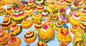 Bathukamma 2024: మూడవ రోజు బతుకమ్మకు.. ఏ నైవేద్యం సమర్పిస్తారు ?