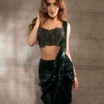 Nikki Tamboli: అమ్మడి అందం చూస్తే.. చీకటి గదిలో చితక్కొట్టుడే