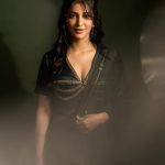 Shruti Haasan : ఏంటో.. మరీ పద్ధతిగా మారిపోయిన పిల్లి కళ్ల సుందరి