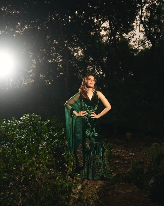 Raashii Khanna (@raashiikhanna)