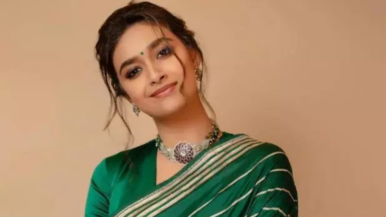 Keerthy Suresh: వామ్మో, కీర్తి సురేష్.. అందాలన్నీ ఆరబోసేసిందిగా, ‘బేబీ జాన్’ ఫస్ట్ సాంగ్ ప్రోమో చూస్తే దిమ్మ తిరగాల్సిందే!