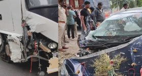 Telangana road accident: ఘోర రోడ్డు ప్రమాదం, స్పాట్‌లో ఇద్దరు మృతి, ఊడిన బస్సు టైర్