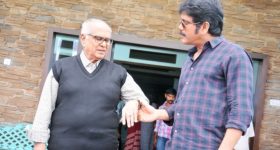 Akkineni Nagarjuna: నాన్నగారి లైఫ్ చాలా బోర్.. బయోపిక్ తీయకపోవడమే మంచిది