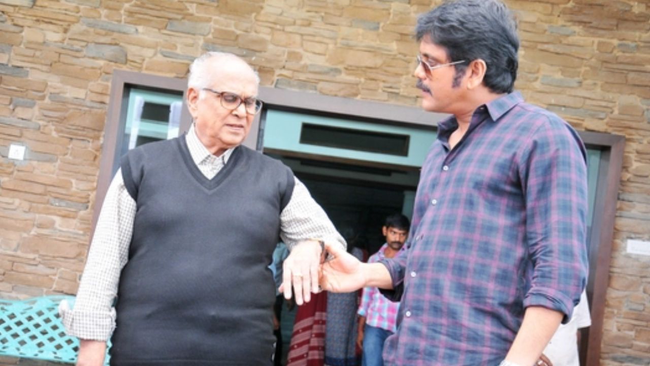 Akkineni Nagarjuna: నాన్నగారి లైఫ్ చాలా బోర్.. బయోపిక్ తీయకపోవడమే మంచిది