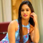 Ariyana Glory : ఆర్జీవిని బ్లాక్ చేసిన హాట్ బ్యూటీ.. ఆ ఒక్కటి అడగొద్దు..?
