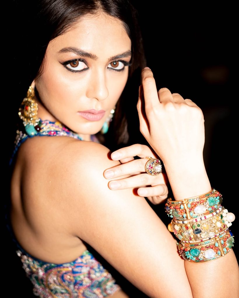 Mrunal Thakur (credit/instagram)
