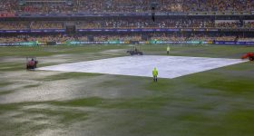 Ind vs Aus 3rd Test: లంచ్‌ బ్రేక్‌ను ముందే ప్రకటించిన అంపైర్లు.. గబ్బాలో టెన్షన్‌.. టెన్షన్‌ !