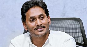 YCP Party Tweet: గింజుకుంటున్న వైసీపీ, అధినేత వద్ద నేతల మొర.. ఆ విధంగా ముందుకెళ్దామా?