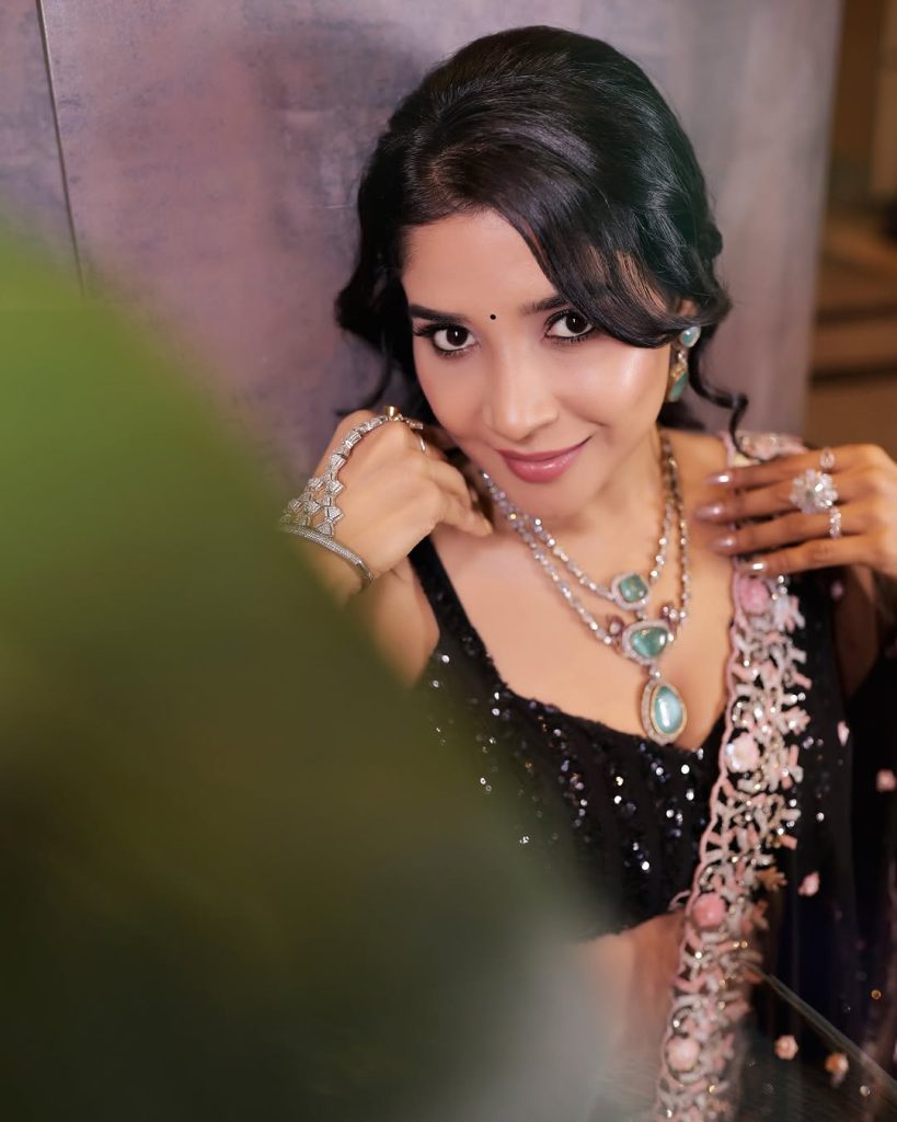 Sakshi Agarwal (credit/instagram)