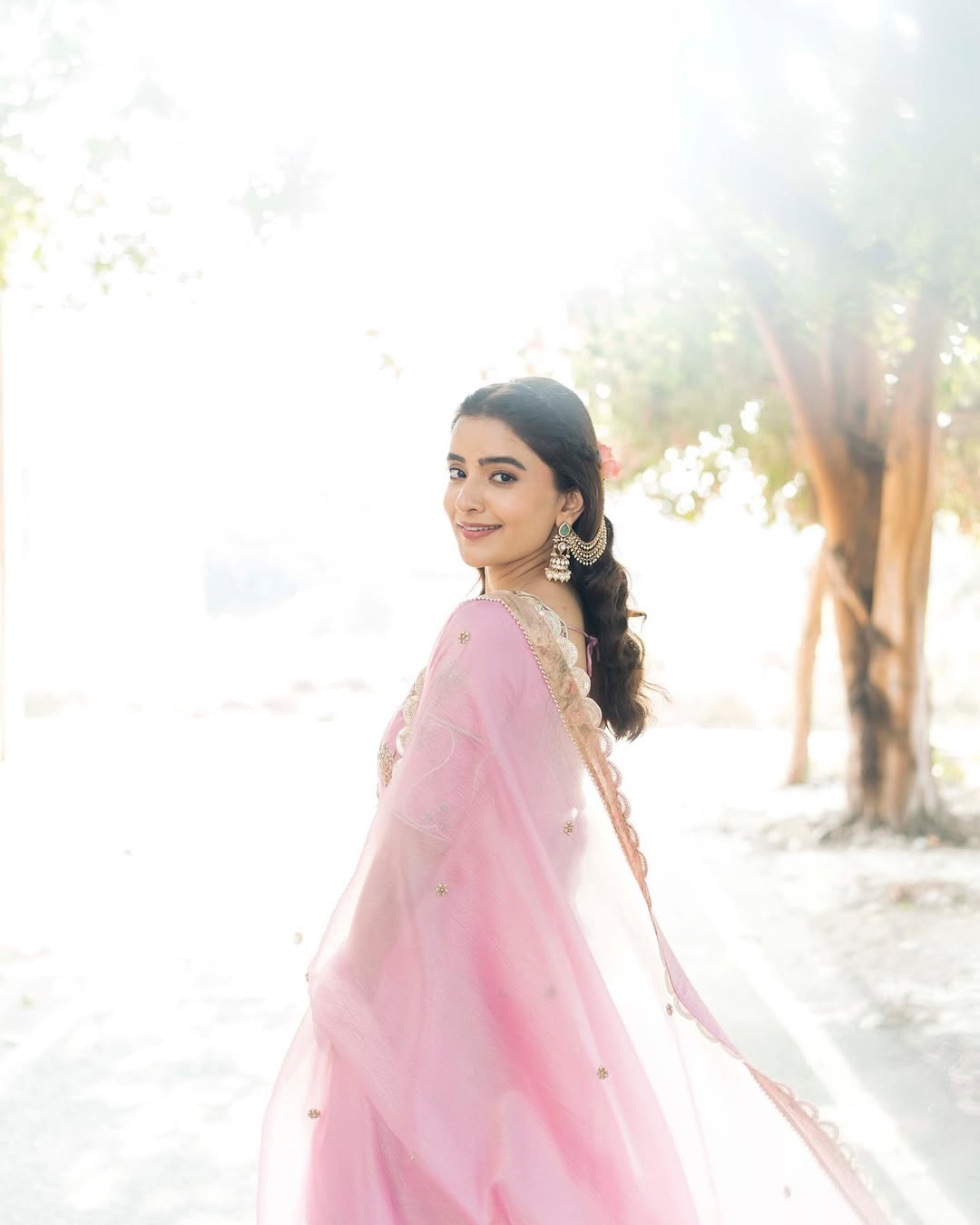 Rukshar Dhillon