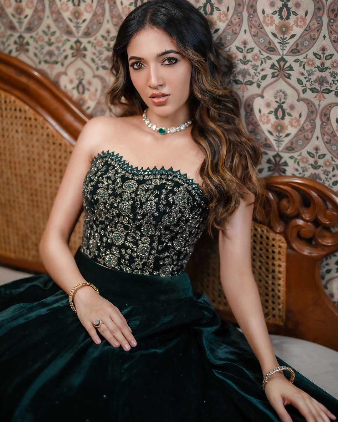 Actress Neha Shetty photo gallery