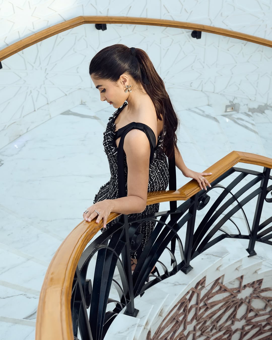 Actress Pooja Hegde Photo gallery