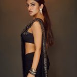 Sreeleela: బ్లాక్ శారీలో శ్రీలీల.. జీరో సైజ్‌ నడుముతో హంగామా