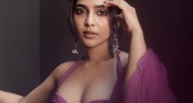Aishwarya Lekshmi: స్టైలిష్ లుక్ లో చూపు తిప్పుకొనివ్వకుండా చేస్తున్న ఐశ్వర్య లక్ష్మీ..