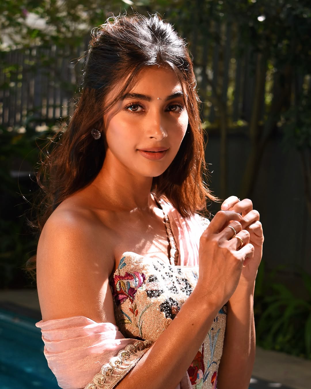 Actress Pooja Hegde Photo gallery